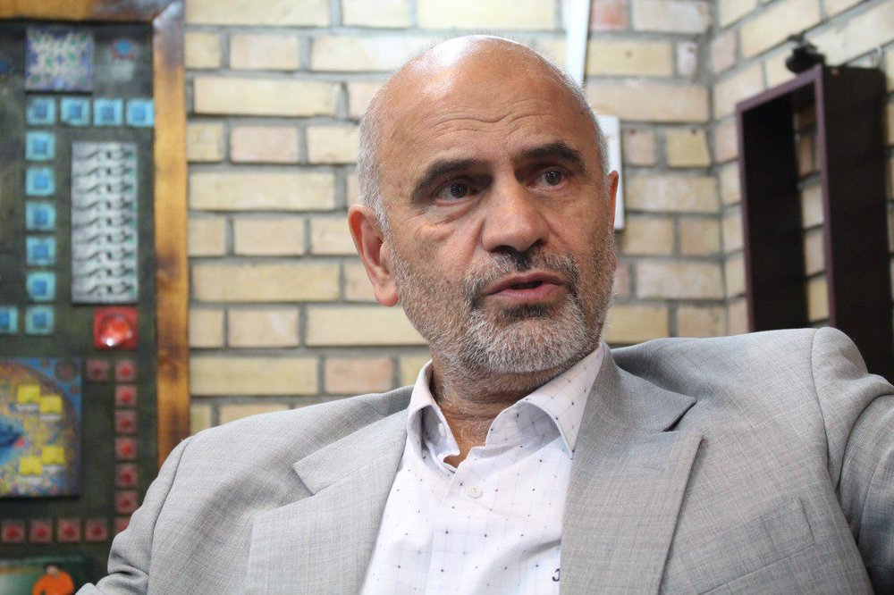 اقتصاددان همراه با محرومان در دوران جنگ/ از رفاقت با بهشتی تا رمزگشایی از توسعه‌نیافتگی!